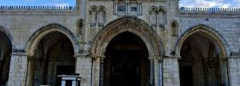 الاحتلال يواصل إغلاق المسجد الأقصى وكنيسة القيامة لليوم الـ37