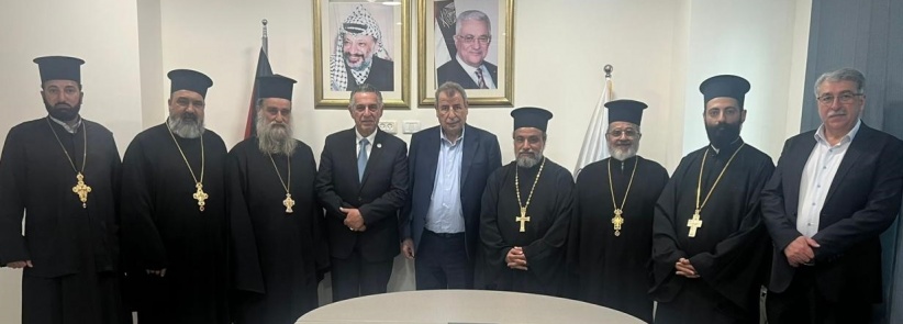 خوري يبحث أوضاع الكنائس والتحديات التي تواجه الوجود المسيحي في فلسطين