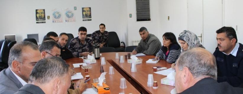 المحافظ يجتمع بلجنة الطوارئ التي ستعمل في المنخفضات الجوية