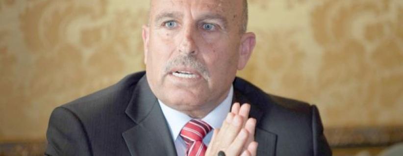 مجهولون يفتحون النار على مركبة عضو ثوري فتح ابو زايدة برام الله