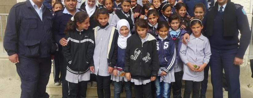 الشرطة تنظم يوم توعوي مفتوح لطلبة مدارس جناتة والعساكرة في بيت لحم