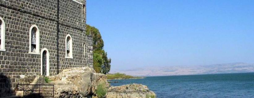 اعتداء على كنيسة وتهديد أسقف من الناصرة