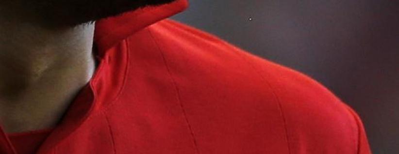 سواريز قد يتعرض للطرد من المونديال وعلماء النفس يؤكدون : سواريز بريء!