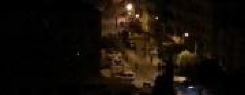 اصابة 3 مواطنين واقتحام عشرات المنازل ومحل صرافة في نابلس