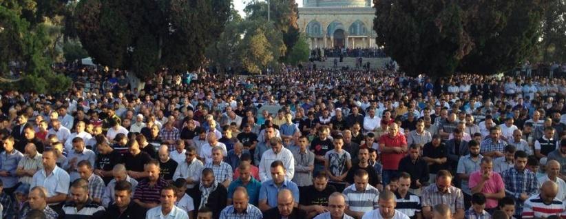 بالصور: صلاة عيد الفطر في رحاب الاقصى