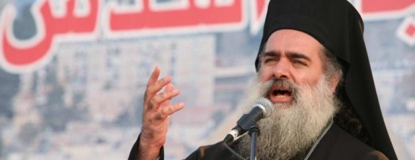 المطران حنا: المسيحيون لن ينسلخوا عن قوميتهم العربية