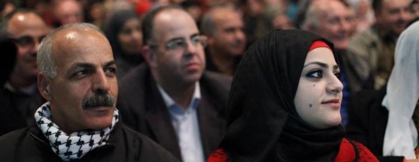 بالصور: الشاعر المصري هشام الجخ يحي أمسية شعرية في بيت لحم