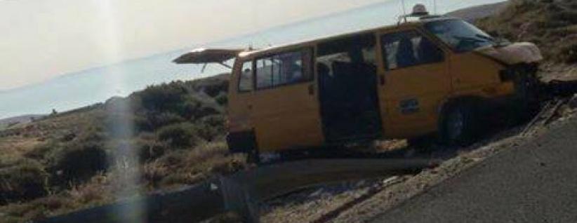 اصابة 11 شخص في حادث تصادم بين مركبتين فلسطينية واستيطانية شرق رام الله