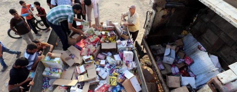 إتلاف 12 طن أغذية فاسدة بخانيونس