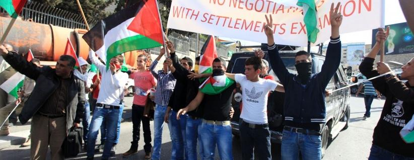 استطلاع: 68% اقتصادهم سيء و54% يعارضون انتفاضة ثالثة