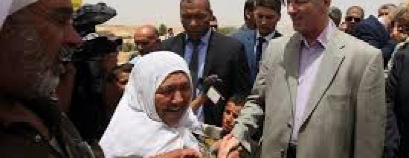 الحمد الله يتفقد قرية 