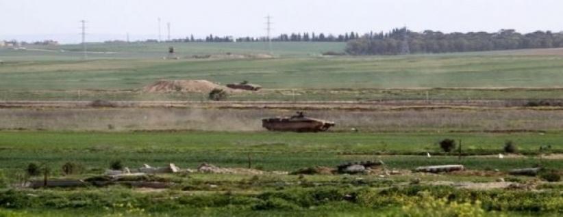 الاحتلال يقيم سواتر ترابية ويستهدف المزارعين شرق خان يونس