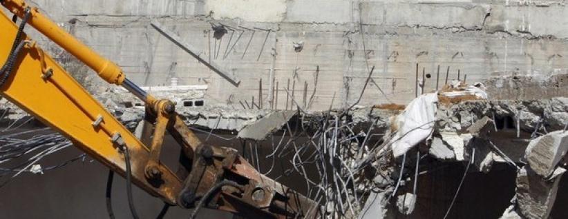 الاحتلال يوزع أوامر هدم وترحيل ووقف بناء لعشرات المساكن في القدس