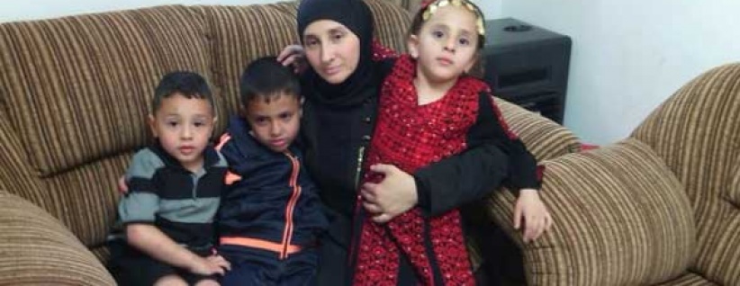 محكمة الاحتلال تبعد زوجة الشهيد غسان أبو جمل وأطفالها من القدس