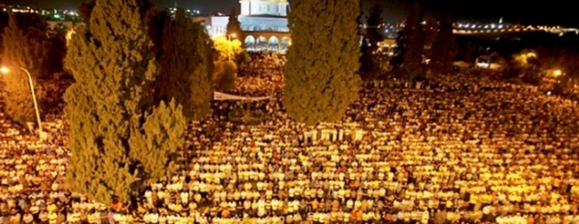 350 ألفاً يحيون ليلة القدر وختم القرآن برحاب المسجد الأقصى