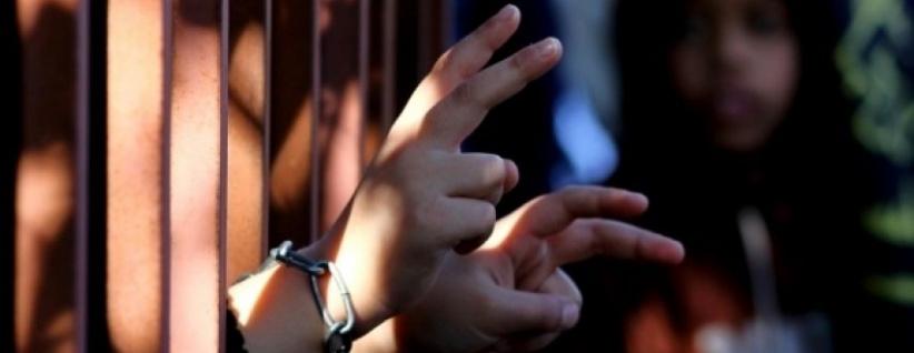 الاحتلال يعزل أسيرًا بعد إضرابه عن الطعام