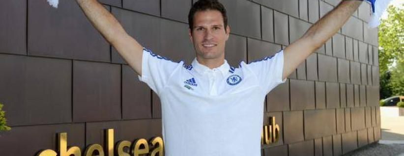 تشيلسي يضم بيجوفيتش حارس ستوك سيتي