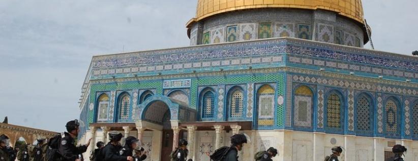 976 مستوطنًا وعنصر مخابرات اقتحموا الأقصى بيوليو
