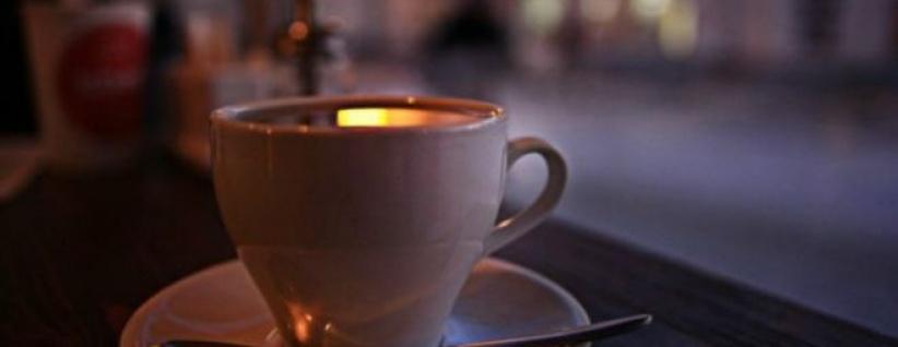 خدع القهوة للتأثير على أنماط النوم