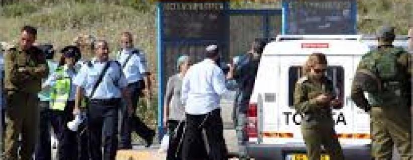 الارتباط العسكري يحذر من انتشار المستوطنين على مفارق الطرق بنابلس