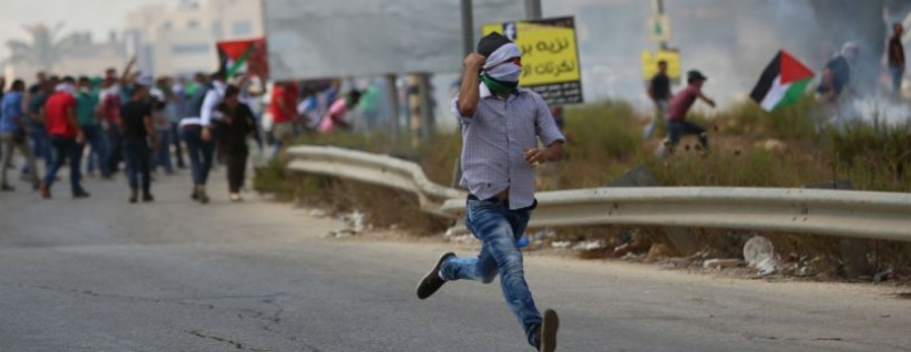 إصابة خطيرة و3 متوسطة في المواجهات مع جنود الاحتلال قرب 