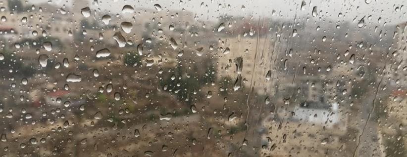 حالة الطقس- انخفاض الحرارة وفرصة لسقوط أمطار حتى بداية الأسبوع المقبل