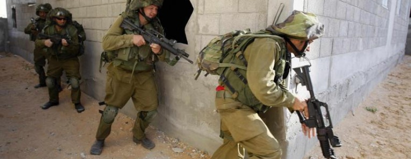 الإحتلال يعتقل مواطناً ونجله بحجة العثور على سلاح