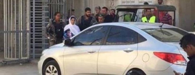 الخليل: اعتقال فتاة بزعم تخطيطها لتنفيذ عملية طعن