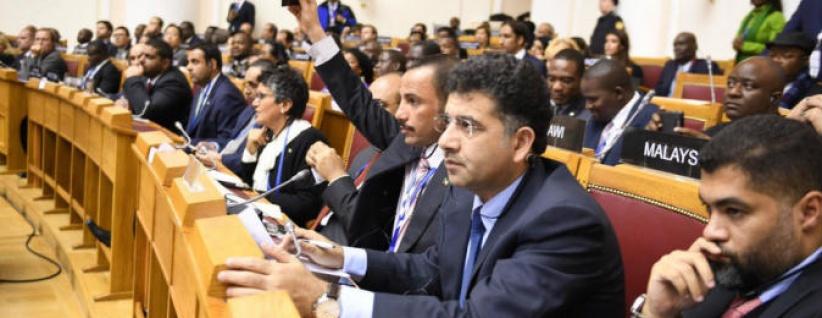 بالفيديو: رئيس مجلس الأمة الكويتي لوفد اسرائيلي: اخرجوا يا قتلة الأطفال