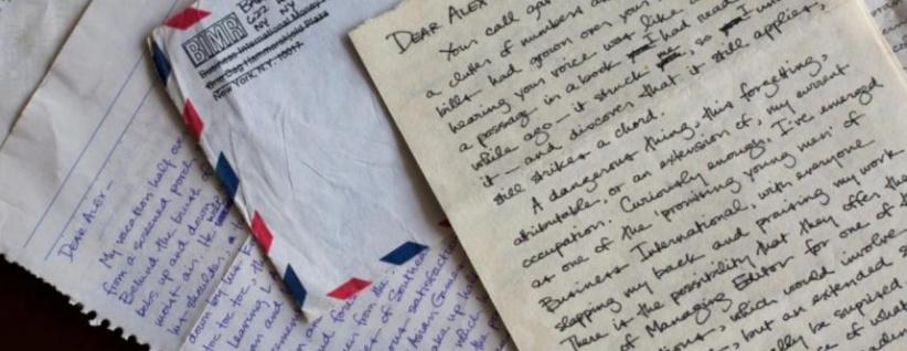 نشر رسائل حب 