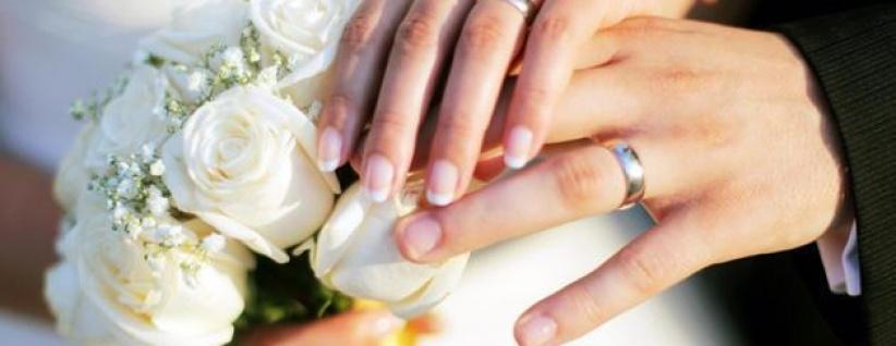 مشاجرة في مول تنتهي بحفل زفاف