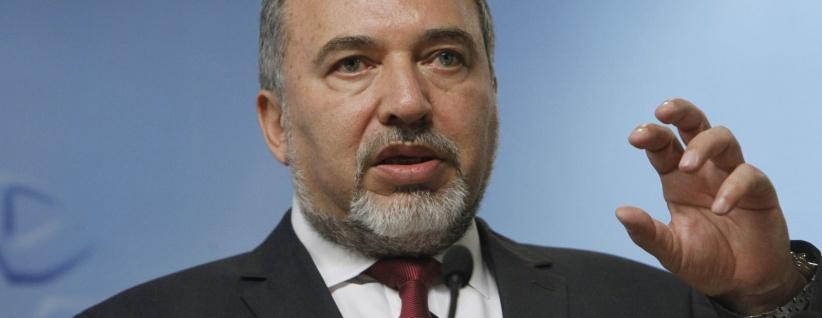 ليبرمان يدعو لهدم بيوت منفذي عمليات أسفرت عن جرحى