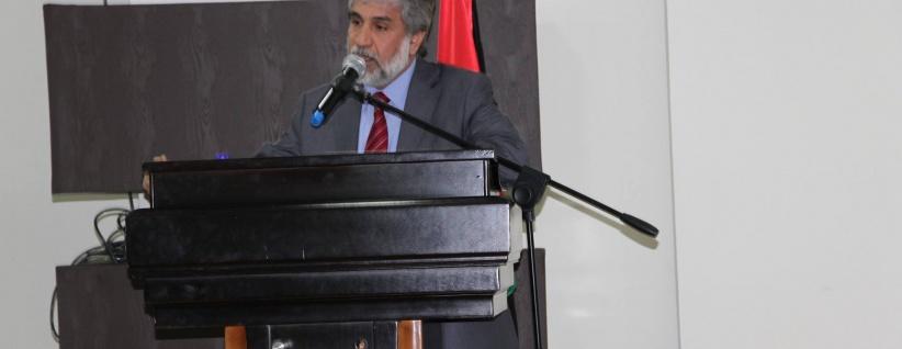 خليفة يتسلم مقر وزارة الاعلام في قطاع غزة