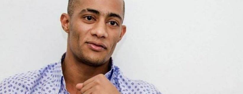 صورة- محمد رمضان يستعرض عضلاته.. يوجه هذه الرسالة