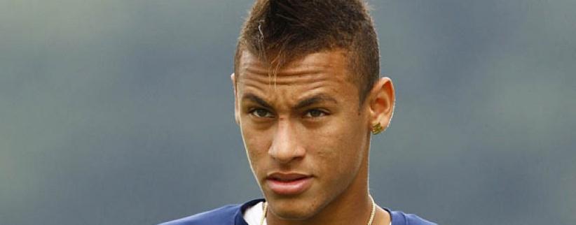 نيمار وقع على تعهد بالانضمام إلى برشلونة في يوليو