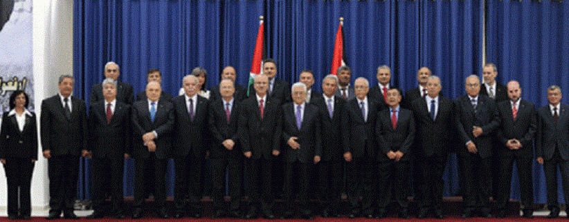 حكومة الدكتور حمد الله تؤدي اليمين الدستورية امام الرئيس