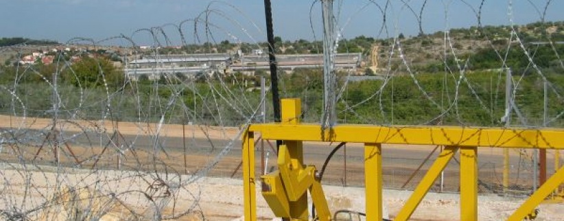 فتح مدخل الخليل الجنوبي الاحد القادم جزئيا بعد اغلاقه منذ العام 2001