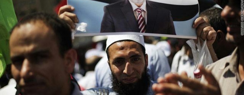 تحالف مؤيد لمرسي يدعو الى مظاهرات يوم الجمعة ضد الجيش