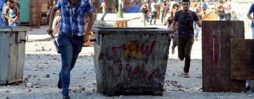 مصر : الأمن يفض اعتصامي الإخوان وأنباء عن وقوع قتلى