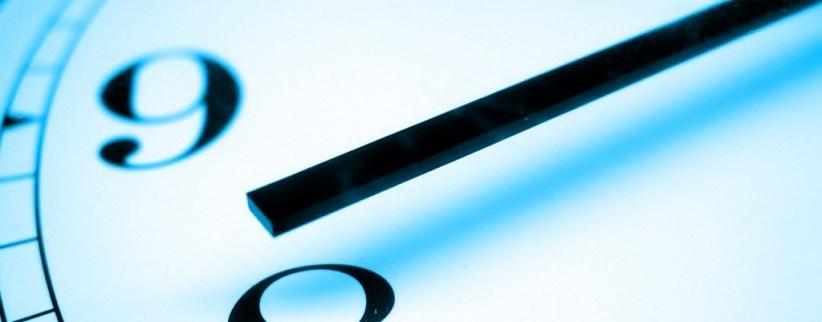 خلل في التوقيت يربك دوام الموظفين صباح أمس ألاحد