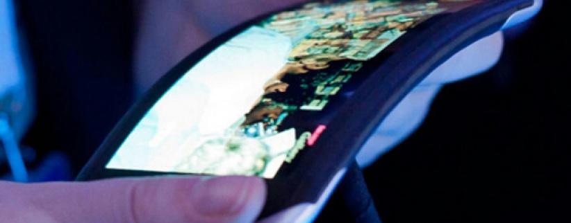 بالصور : “إل جي” تعلن رسميًا عن هاتفها المنحني “جي فلكس”