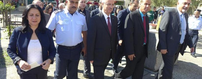 الشرطة تشارك بفعاليات مهرجان قطف الزيتون الثالث عشر في بيت لحم