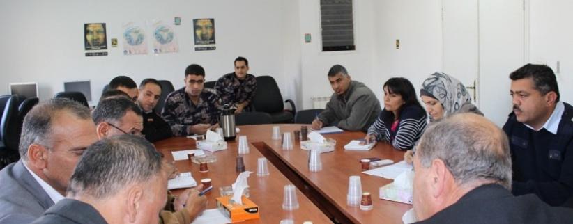 المحافظ يجتمع بلجنة الطوارئ التي ستعمل في المنخفضات الجوية