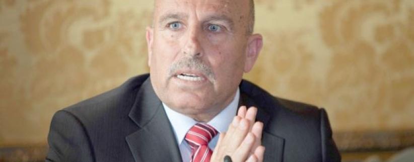 مجهولون يفتحون النار على مركبة عضو ثوري فتح ابو زايدة برام الله