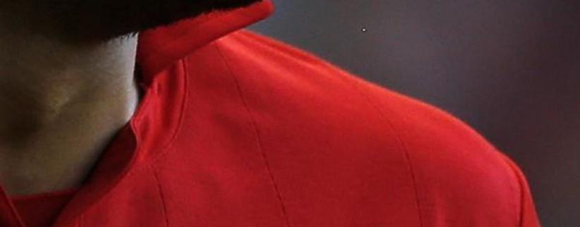 سواريز قد يتعرض للطرد من المونديال وعلماء النفس يؤكدون : سواريز بريء!