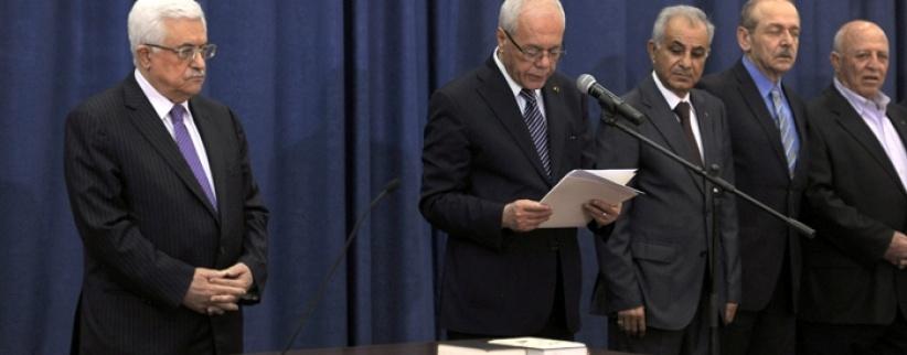 بالاسماء : حكومة التوافق تؤدي اليمين امام الرئيس في رام الله