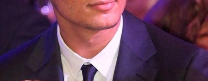 بالصور : محمد عساف أفضل مطرب شاب للعام 2014