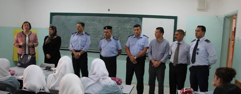 الشرطة والتربية والتعليم يفتتحان البرنامج التوعوي الخاص بطلبة المدارس في بيت لحم