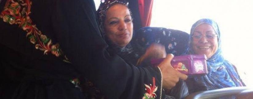 بالصور : وصول الفوج الاول من سكان غزة الى مدينة القدس