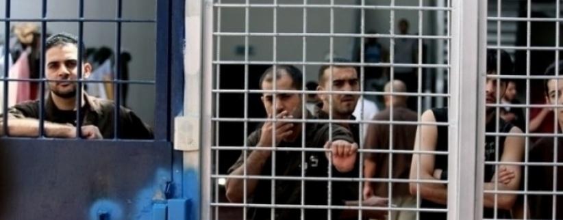 الاحتلال يمدد توقيف 12 مقدسيًا ويفرج عن 5 آخرين